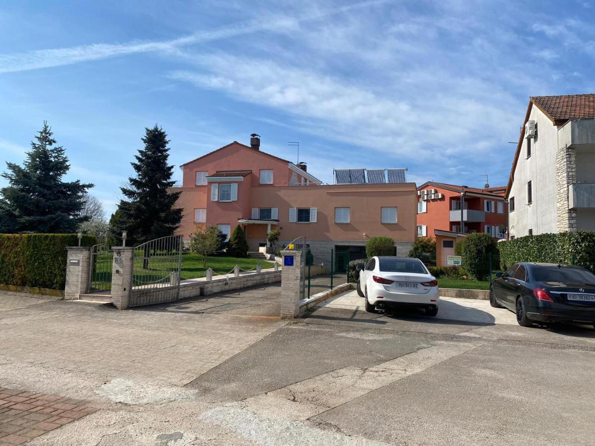 Casa Cino Leilighet Umag Eksteriør bilde